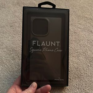 Flaunt grey square iPhone 13 Pro case
